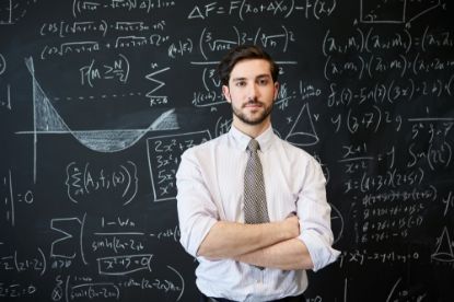 Picture of teacher C every Saturday 12:00 - 13:00